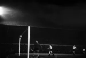 Tottenham Hotspur won the Football League - as it was then, on Monday April 17th 1961 Tottenham Hotspur won the Football League - as it was then, on Monday April 17th 1961