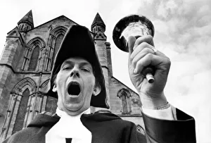 00363 Gallery: Town Crier Douglas Knott, bellows out the proclamations