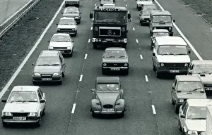 Traffic at junction 16 on the M1 Transport Cars Ford Escort Traffic at junction 16 on the M1 Transport Cars Ford Escort
