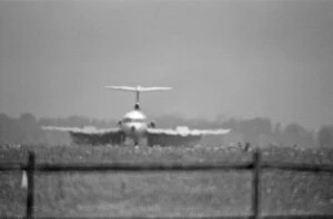 Images Dated 25th June 1976: A Trident jet LANDS on the runway at Heathrow Airport takes off in the high heat of