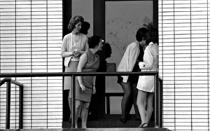 Images Dated 4th October 1970: Trippers and fans looking round George Bests luxury home in Blossom Lane, Bramhall