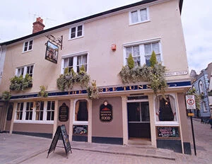 Images Dated 20th April 1997: The Three Tuns Pub in Windsor April 1997 Public House where boys from Eton School are