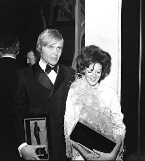 Images Dated 8th March 1970: TV and Film Awards March 1970 at the London Palladium Maggie Smith back