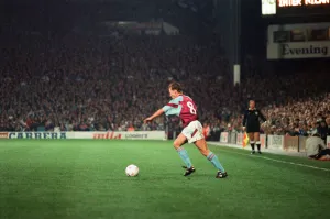 Images Dated 24th October 1990: UEFA Cup 2nd round 1st leg match, Aston Villa 2 - 0 Inter Milan held at Villa Park