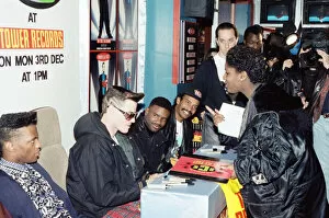 Images Dated 3rd December 1990: Vanilla Ice signs autographs at Tower Records, Piccadilly. 3rd December 1990