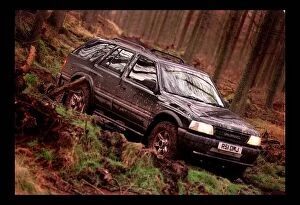 Images Dated 4th March 1998: Vauxhall Frontera March 1998 Forest trail woodland mud