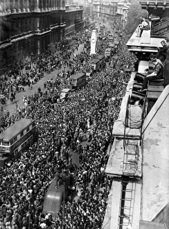 00714 Gallery: VE Day celebrations in London at the end of the Second World War