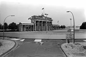 Images Dated 17th June 1980: View of the Berlin Wall near the Brandenburg gate. The Berlin Wall was a barrier