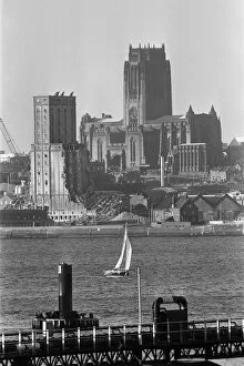 Images Dated 13th July 1989: Views of Liverpool Anglican Cathedral and the Grain Silo, currently being demolished