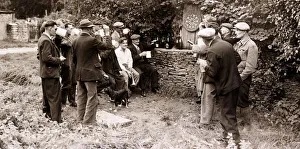 The village of Bracknell does not have a pub so villagers gather on the green around The village of Bracknell does not have a pub so villagers gather on the green around