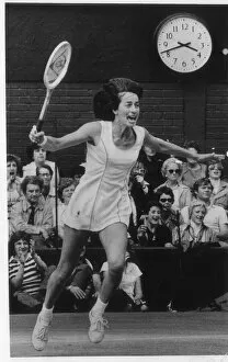 Virginia Wade celebrates after winning the Wimbledon Womens Final 1977 against Betty