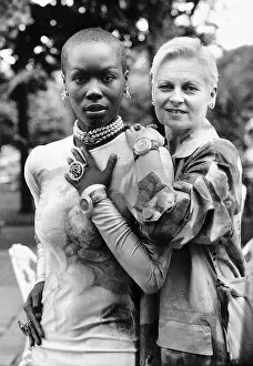 Images Dated 21st July 1992: Vivienne Westwood award winning fashion designer with model Chrissie at the launch of