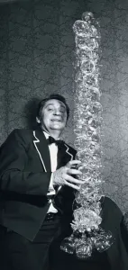 Waiter Johnny Zelaskowski holds 50 fragile Wine glasses stacked high March 1978 Waiter Johnny Zelaskowski holds 50 fragile Wine glasses stacked high March 1978