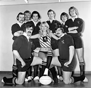 Images Dated 19th January 1975: Wasps Rugby Team Mascot Angela Jay (Model). January 1975 75-00344-004