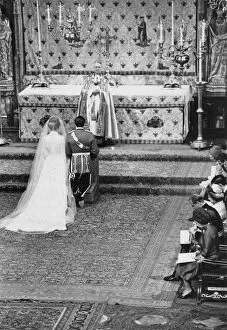 Images Dated 14th November 1973: The wedding of Princess Anne and Capt. Mark Phillips at Westinster Abbey 14 November 1973