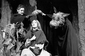 Images Dated 22nd January 1975: Werewolf Play: The hour of the Werewolf at the Unicorn childrens theatre