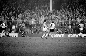 Images Dated 11th February 1984: West Bromwich Albion 1 v. Everton 1. February 1984 MF14-08-018
