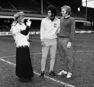 West Ham and England captain Bobby Moore meets Carlos Alberto West Ham and England captain Bobby Moore meets Carlos Alberto