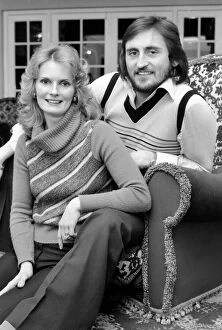 West Ham F.C. Frank Lampard at home with wife Pat. February 1975 75-01037-002