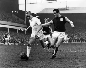 West Ham United v Everton. Brown (West Ham), realising how dangerous Everton' West Ham United v Everton. Brown (West Ham), realising how dangerous Everton'