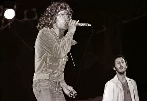 Images Dated 31st May 1976: The Who in Concert - May 1976 Roger Daltrey on stage singing at the Charlton