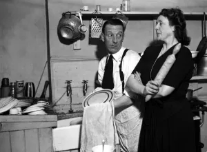 Wilfred Pickles seen here under the thumb. January 1947 Wilfred Pickles seen here under the thumb. January 1947