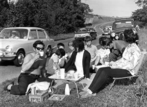 Images Dated 29th August 1971: The Williams family picnicing on the main Newton Abbot to Plymouth Road