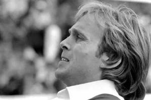 Wimbledon 1980: 2nd day. John Lloyd. June 1980 80-3290-032 Wimbledon 1980: 2nd day. John Lloyd. June 1980 80-3290-032