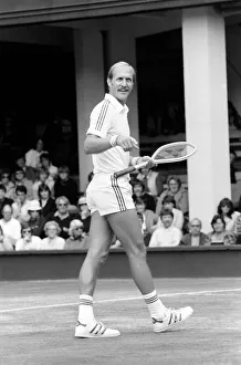 Wimbledon 6th Day: McEnroe v. Stan Smith. Stan Smith in action against McEnroe Wimbledon 6th Day: McEnroe v. Stan Smith. Stan Smith in action against McEnroe