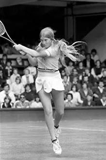 Images Dated 25th June 1980: Wimbledon 80, 3rd Day. June 1980 80-3308-031