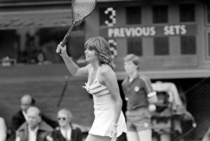 Wimbledon 80, 5th day. Sue Barker v. Mrs. P.C. Dent. June 1980 80-3345-010