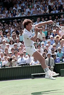 Images Dated 23rd June 1988: Wimbledon. Jimmy Connors. June 1988 88-3372-063