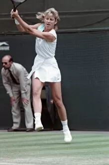 Images Dated 25th July 1988: Wimbledon Tennis. Chris Evert. July 1988 88-3421-026