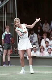 Images Dated 25th July 1988: Wimbledon Tennis. Chris Evert. July 1988 88-3421-021