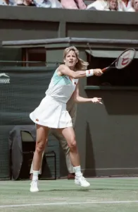 Images Dated 25th July 1988: Wimbledon Tennis. Chris Evert, July 1988