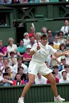Images Dated 2nd July 1991: Wimbledon Tennis. J. Capriati v. Navratilova. July 1991 91-4197-219