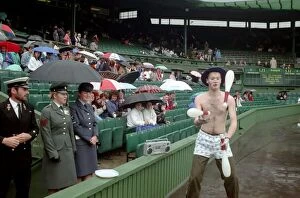 Wimbledon Tennis. The Juggler. June 1988 88-3461-010