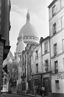Core13 Gallery: Window shopping in the cobbled streets behind Scare Coeur Paris, 1951