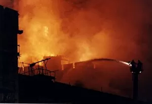 Images Dated 22nd November 1992: Windsor Castle Fire