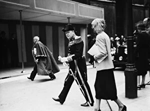 00743 Gallery: Winston Churchill leaving Guildhall after a reception to King George VI