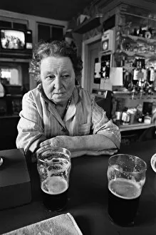 Images Dated 16th July 1974: A woman working in a pub in Salford, Manchester, 16th July 1974