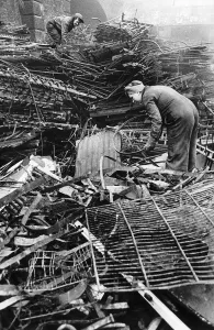 00154 Gallery: Women scrap locators from the Ministry of Works prepare metal for recycling. WW2
