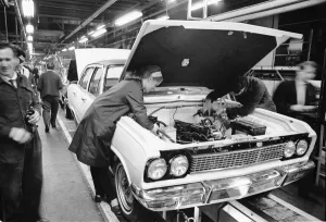 Women working on the Vauxhall Viscount production line at the Vauxhall motor factory in Women working on the Vauxhall Viscount production line at the Vauxhall motor factory in
