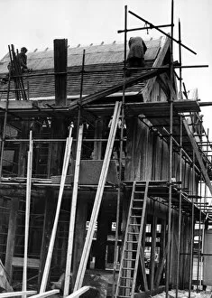 Images Dated 16th November 1971: Workmen in action roofing old houses from Much Park Street, Coventry
