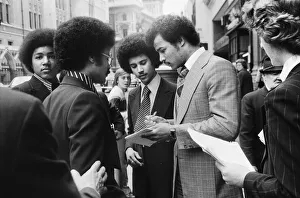 Mirror/1400to1499 01409/world boxing champion john conteh appeared law Mirror/1400to1499 01409/world boxing champion john conteh appeared law