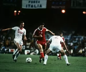 Images Dated 4th July 1982: World Cup 1982 Poland 0 USSR 0 Group A