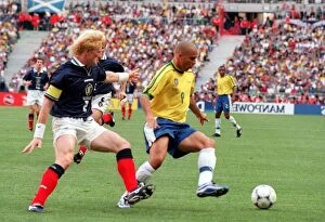 Images Dated 10th June 1998: World Cup 1998 Group A Scotland 1 Brazil 2 Colin Hendry
