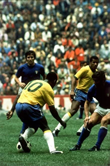 World Cup Gallery: World Cup final 1970 Brazil 4 Italy 1 football Pele no 10