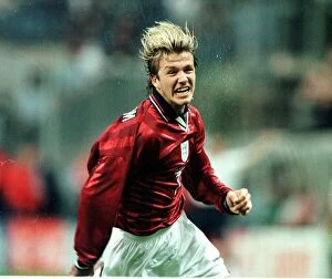 Images Dated 26th June 1998: World Cup France 1998 England 2 Colombia 0 Group G David Beckham