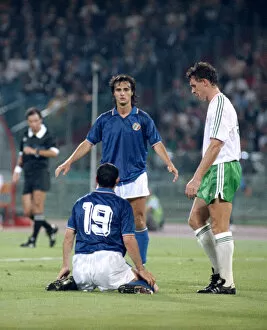 Images Dated 30th June 1990: World Cup Quarter Final match in Rome, Italy. Italy 1 v Republic of Ireland 0